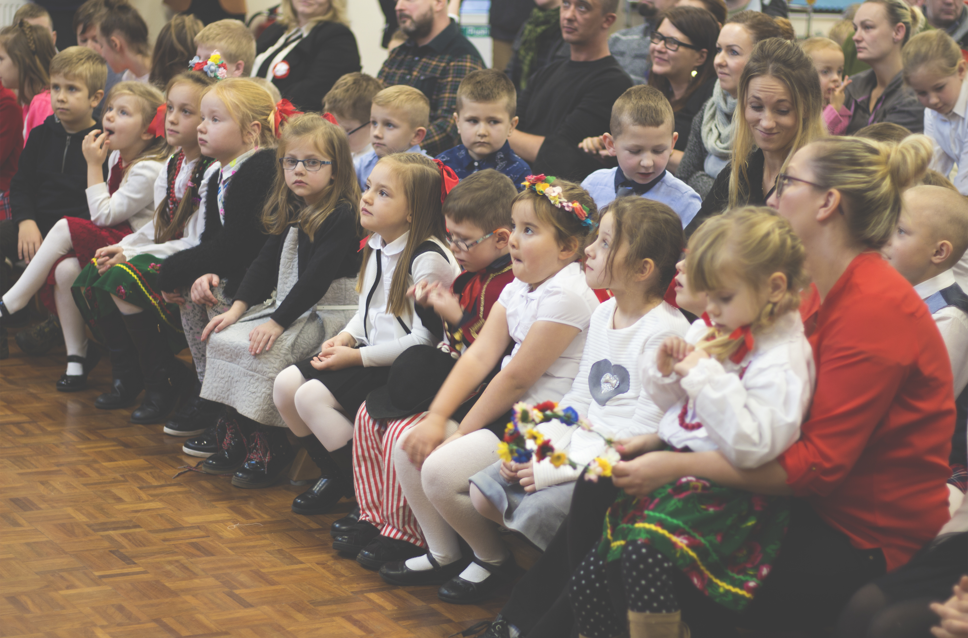 Akademia z okazji Święta Niepodległości 2016 Kjhgfdxcvbnk